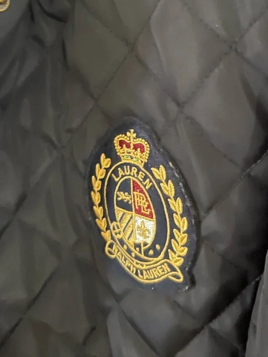 Crest-Patch Diamond-Quilted Jacket - Picture 4 of 7